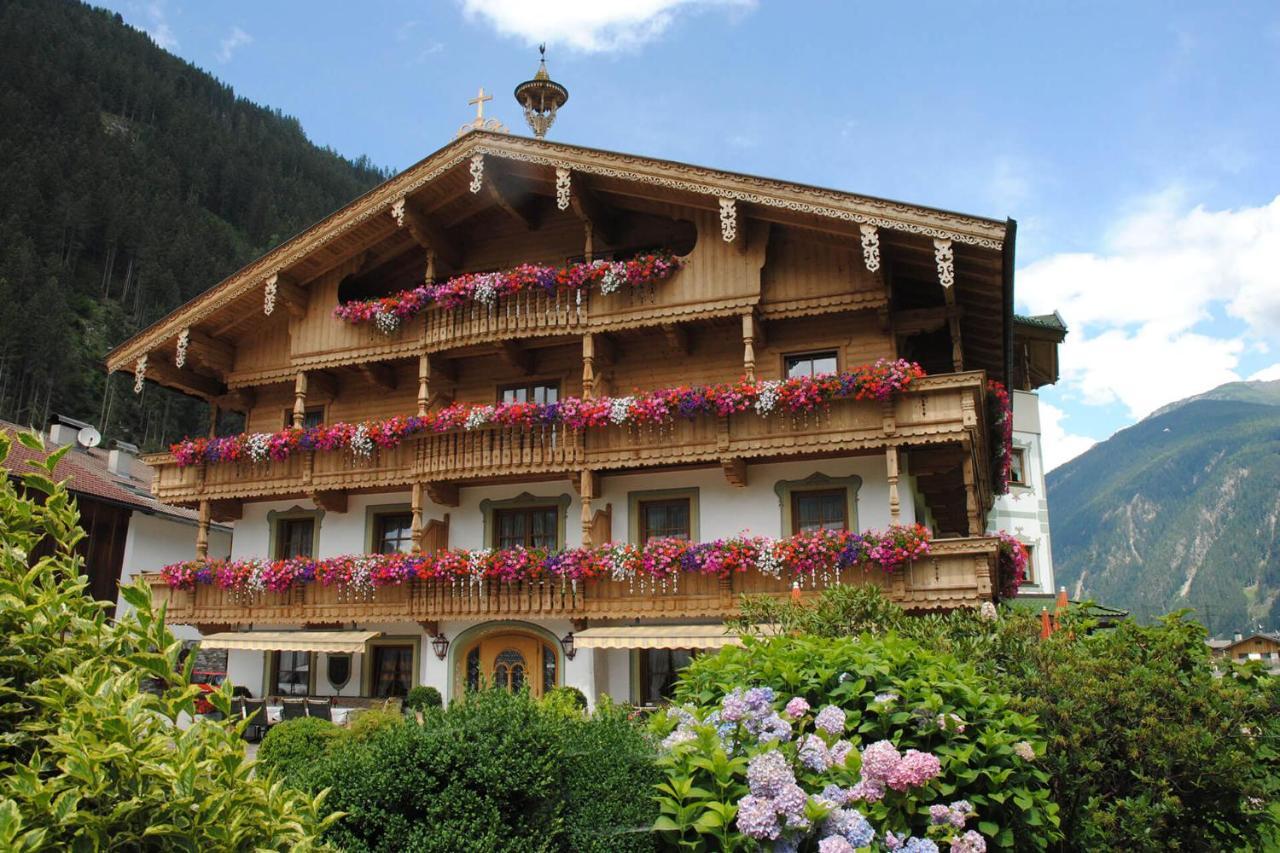 Ferienhof Oblasser Mayrhofen Exterior photo